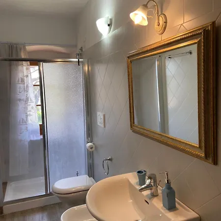 Podere Rondinaio Bed & Breakfast