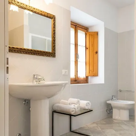 Podere Rondinaio Panzió 2*